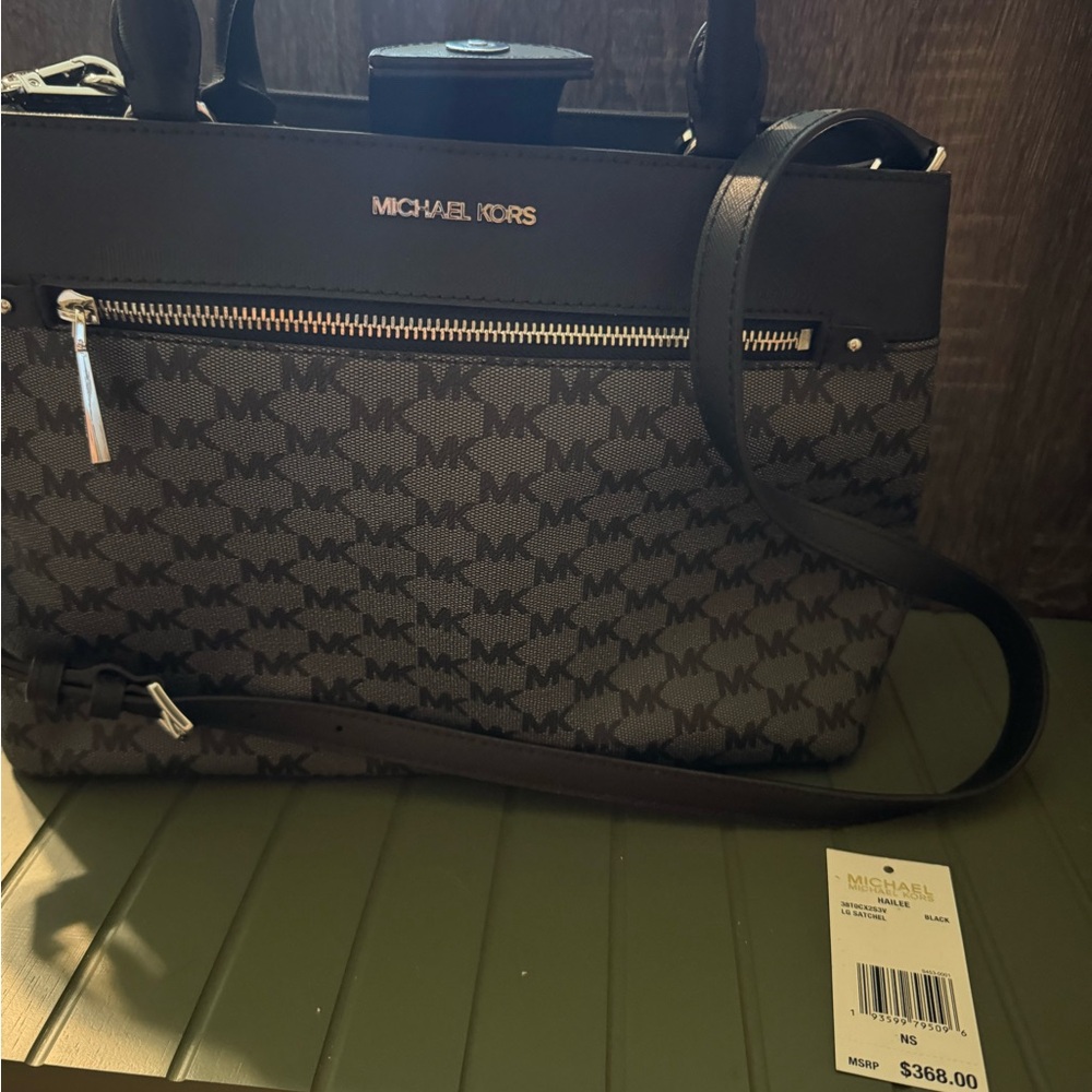 Michael Kors Medium Hailee Satchel Black